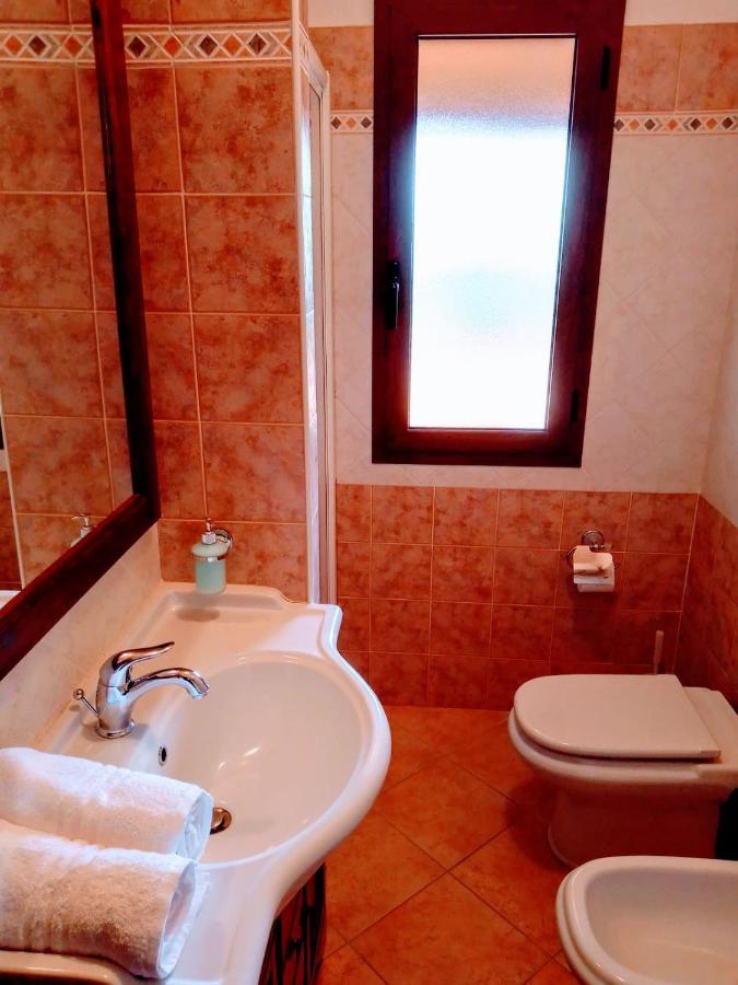 Апартаменты Residenza Rosa Maria Орозеи Экстерьер фото