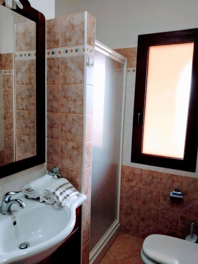 Апартаменты Residenza Rosa Maria Орозеи Экстерьер фото